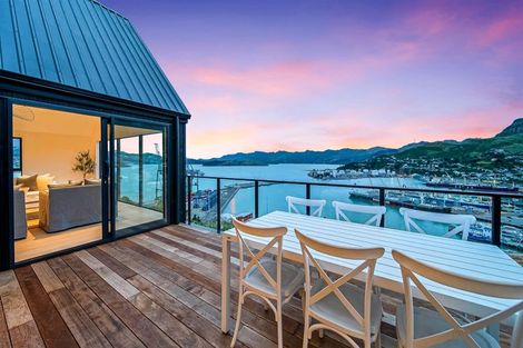 Photo of property in 7 Reserve Terrace, Lyttelton, 8082