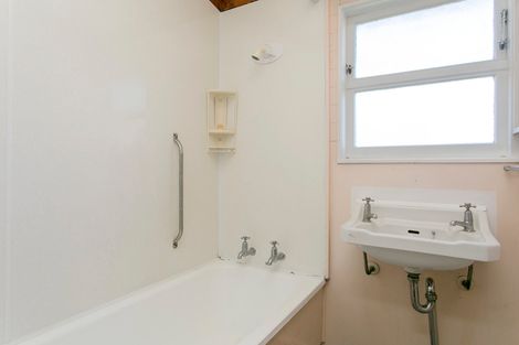 Photo of property in 7 Rawhiti Street, Taupo, 3330