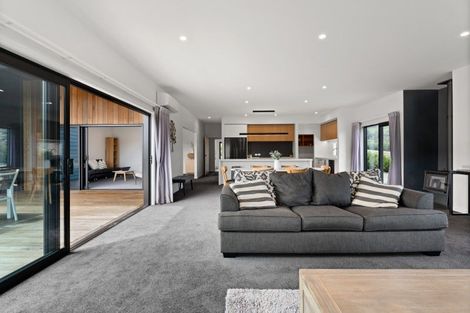 Photo of property in 53 Heathfield Drive, Mosgiel, 9024