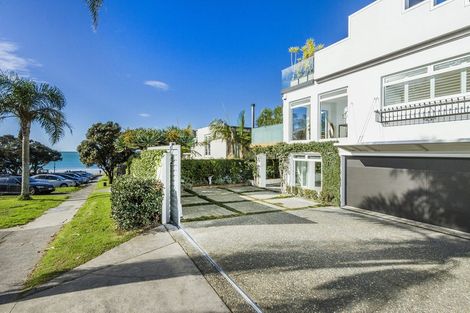 Photo of property in 15 The Strand, Takapuna, Auckland, 0622