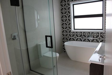 Photo of property in 19a Lyttelton Avenue, Forrest Hill, Auckland, 0620