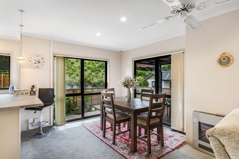 Photo of property in Caversham Park, 2/18 Caversham Road, Westmere, Whanganui, 4501