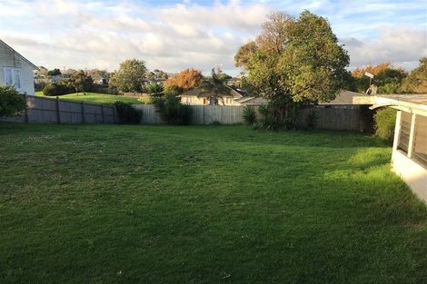 Photo of property in 13 Christmas Road, Manurewa, Auckland, 2102