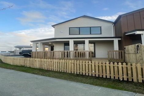 Photo of property in 38 Ahunga Road, Karaka, Papakura, 2113