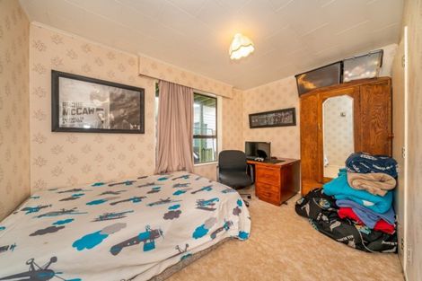 Photo of property in 27 Gemstone Drive, Birchville, Upper Hutt, 5018