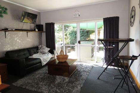 Photo of property in 15 Grey Road, Reefton, 7830