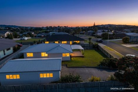 Photo of property in 12 Dune Lake Place, Ruakaka, 0116