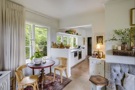 Photo of property in 56 Lucknow Road, Havelock North, 4130