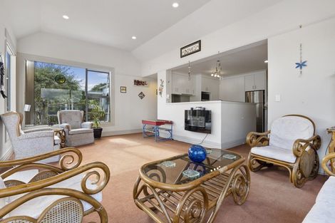 Photo of property in 26 Regan Street, Stratford, 4332