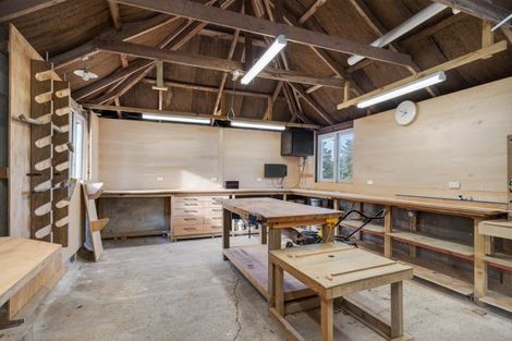 Photo of property in 2 Memorial Drive, Parahaki, Whangarei, 0112