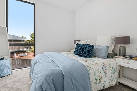 Photo of property in 14 Freyberg Place, Howick, Auckland, 2014