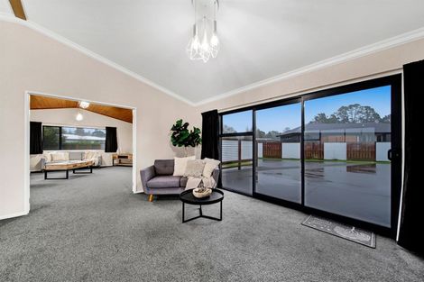 Photo of property in 121 Mercade Close, Stratford, 4332