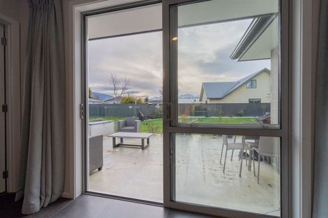Photo of property in 25 Tawera Place, Te Anau, 9679