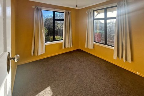 Photo of property in 37 Manuka Street, Castlecliff, Whanganui, 4501