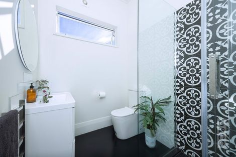 Photo of property in 8 Puriri Street, Helensville, 0800