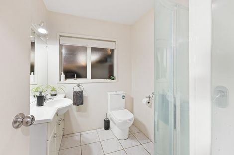 Photo of property in 8f Roseberry Avenue, Birkenhead, Auckland, 0626