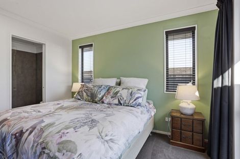 Photo of property in 10 Hapua Lane, Pegasus, 7612