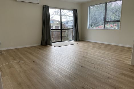 Photo of property in 1/14 Compass Place, Te Atatu Peninsula, Auckland, 0610