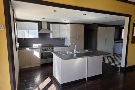 Photo of property in 27 Mill Road, Lower Vogeltown, New Plymouth, 4310