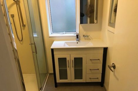 Photo of property in 14 Kopiko Way, Brooklyn, Wellington, 6021