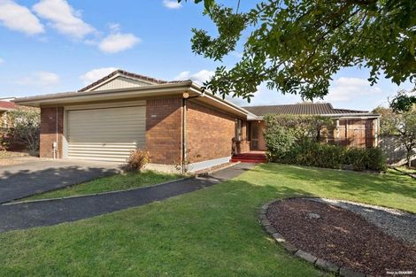 Photo of property in 13 Ciprian Place, Henderson, Auckland, 0612