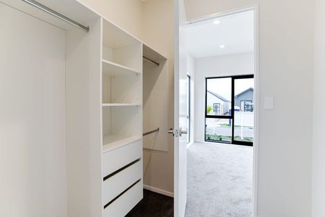 Photo of property in 11 Horokaka Street, Massey, Auckland, 0614