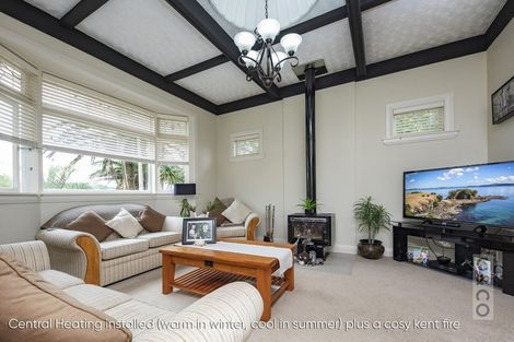 Photo of property in 1239 Peak Road, Helensville, 0875