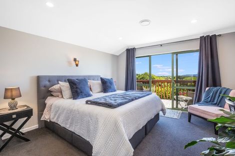 Photo of property in 56 Kakariki Grove, Waikanae, 5036