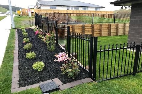 Photo of property in 102 Melksham Drive, Churton Park, Wellington, 6037