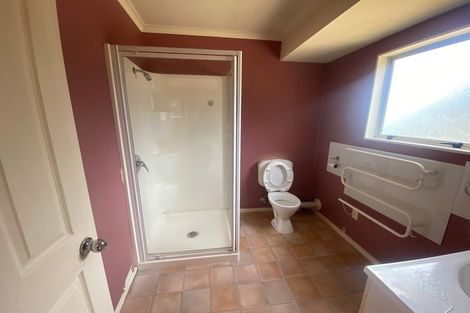 Photo of property in 17 De Havilland Drive, Goodwood Heights, Auckland, 2105