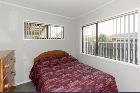 Photo of property in 10 Argyle Place, Highlands Park, New Plymouth, 4312
