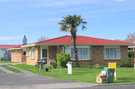 Photo of property in 496c Devonport Road, Tauranga South, Tauranga, 3112