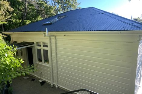 Photo of property in 26 West Road, Northland, Wellington, 6012