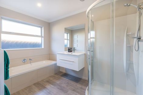 Photo of property in 30 Navy Loop, Rolleston, 7614