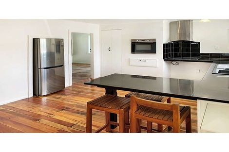 Photo of property in 16 Seddon Street, Takaro, Palmerston North, 4412