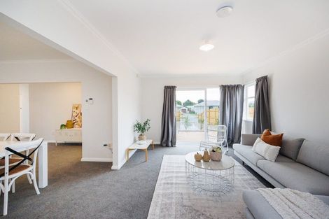 Photo of property in 6 Belvedere Crescent, Takaro, Palmerston North, 4412