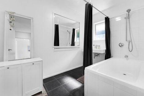 Photo of property in 5/17 Church Street, Devonport, Auckland, 0624