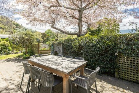 Photo of property in 30 Pukekura Place, Taradale, Napier, 4112