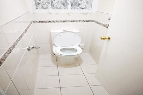 Photo of property in 26 Edwards Avenue, Henderson, Auckland, 0610