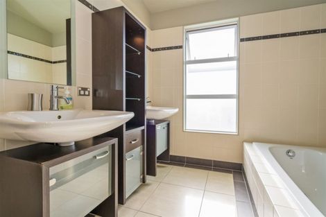 Photo of property in 22 Wells Place, Whitianga, 3510