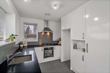 Photo of property in 3/5 Broadbent Street, Riccarton, Christchurch, 8041