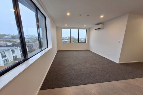 Photo of property in 150 Mcleod Road, Te Atatu South, Auckland, 0610