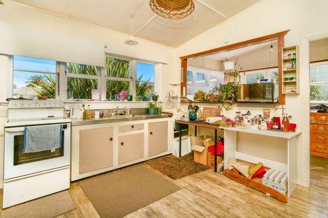 Photo of property in 128 Queen Street, Westport, 7825