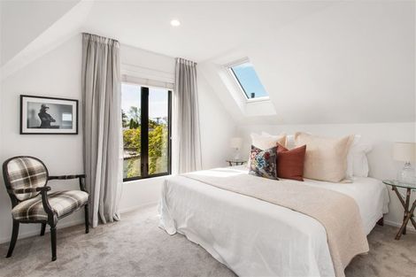 Photo of property in 2/2 Wairarapa Terrace, Merivale, Christchurch, 8014