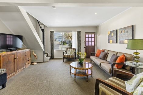 Photo of property in 44b Roxburgh Street, Mount Victoria, Wellington, 6011