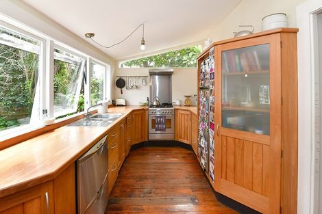 Photo of property in 27 Kowhai Street, Helensville, 0800