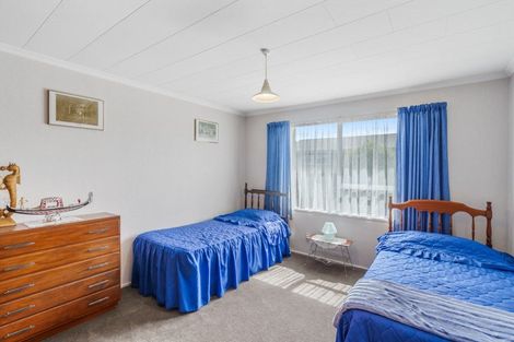 Photo of property in 2/17 Nyoli Street, Northcote, Christchurch, 8052