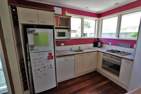 Photo of property in 16 Kenmore Place, Tokoroa, 3420