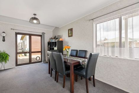 Photo of property in 9 Puriri Road, Pukekohe, 2120