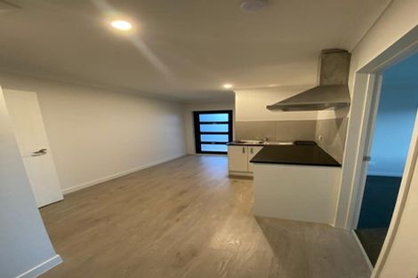 Photo of property in 2 Sapwood Crescent, Takanini, 2110